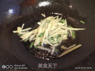 快速煸炒，好吃美味，让你永远忘不了它的香味。的做法步骤：3
