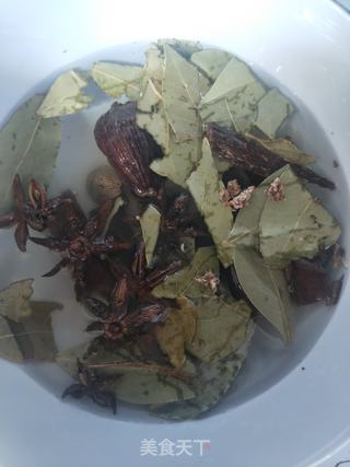 秘制油泼辣子的做法步骤:4
