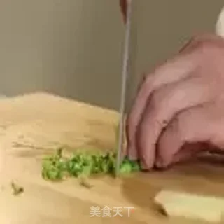 剁椒鱼头的做法步骤：3