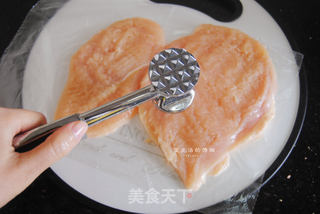 酥香炸鸡排的做法步骤:3