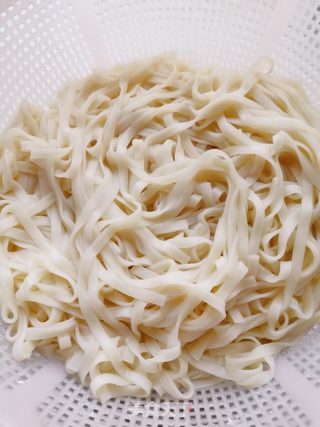 阳春面的做法步骤:4
