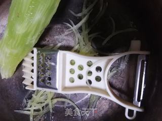 拌笋丝的做法步骤：2