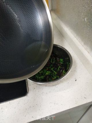 芹菜叶拌木耳的做法步骤:10