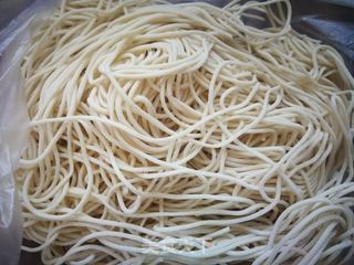 蟹粉豆腐汤捞面的做法步骤:3