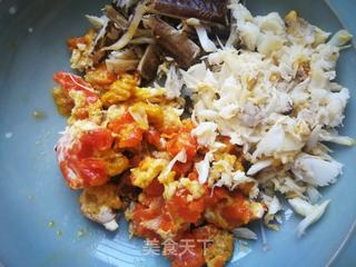 蟹粉豆腐汤捞面的做法步骤:2