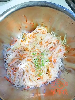 凉拌土豆丝的做法步骤:10