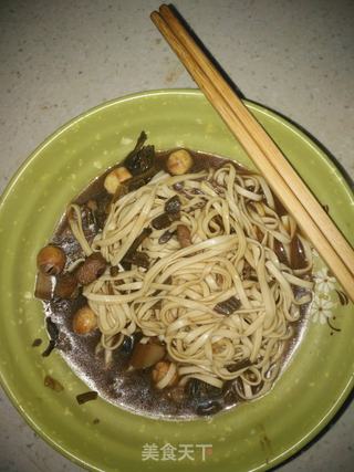 五花肉丁干豆角打卤汤面的做法步骤:6