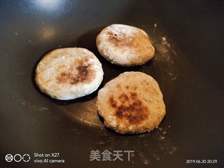 暖冬的早餐来一份香喷喷的花生玉米饼，加入一碗清淡家常粥，完美搭配！的做法步骤：6