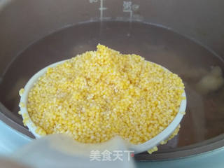 百合芡实小米粥的做法步骤:5