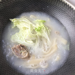 “热汤面”盐水鸭腿牛筋面的做法步骤：12