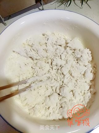 猪肉白菜馅饺子的做法步骤:2