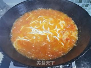 西红柿热汤面的做法步骤:10