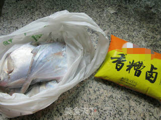 香糟小鲳鱼的做法步骤：1