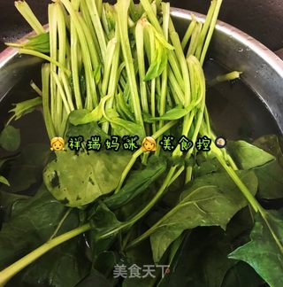 原创【?仙草味道?私房菜?】❤️亲子味道❤️菠菜紫菜虾皮面?的做法步骤：1