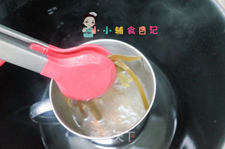 10个月以上排骨海带汤的做法步骤:7