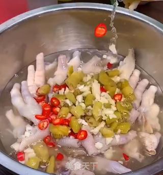 泡椒凤爪的做法步骤:6