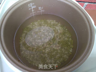 薏米绿豆玉米糁粥 的做法步骤:4