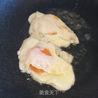 西红柿荷包蛋汤面的做法步骤：4
