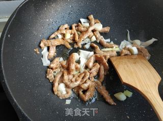 菠菜肉丝汤面的做法步骤:6