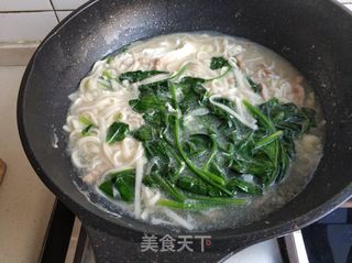 菠菜肉丝汤面的做法步骤:12