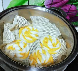 双色花样馒头的做法步骤:14