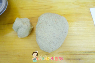 12个月以上辅食小熊汉堡的做法步骤:2
