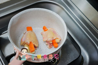 10个月以上辅食土豆无骨鸡翅面条套餐的做法步骤：5