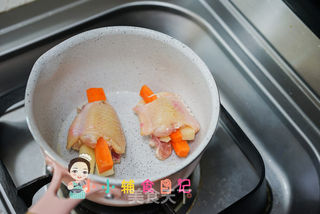 10个月以上辅食土豆无骨鸡翅面条套餐的做法步骤:5
