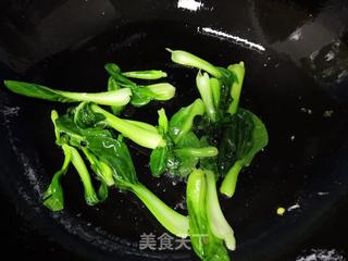 青菜鸡蛋面的做法步骤：3