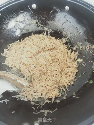 韭菜鸡蛋粉丝包的做法步骤:6