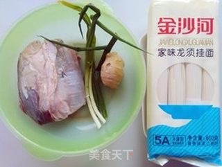 家常牛肉面的做法步骤：1