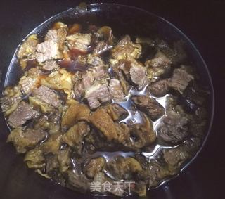 牛腩手工拉面的做法步骤:2