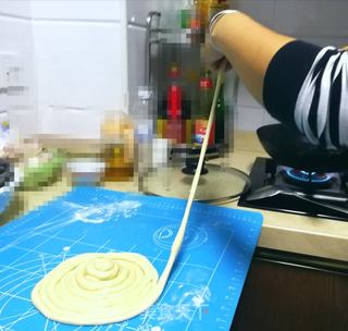 牛腩手工拉面的做法步骤:7