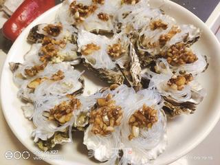 蒜蓉粉丝生蚝的做法步骤:9