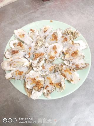 蒜蓉粉丝生蚝的做法步骤:12