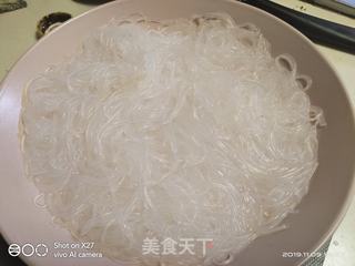蒜蓉粉丝生蚝的做法步骤:4