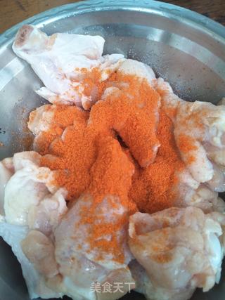 香辣酥炸鸡腿的做法步骤:3