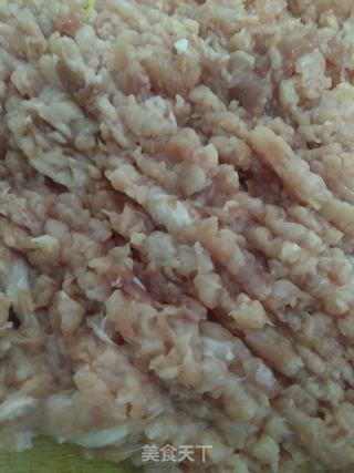 大葱猪肉水饺的做法步骤:2