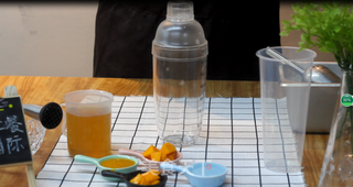 水果茶︱霸气芒果的做法步骤：1
