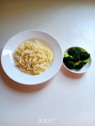 芝士拌意粉的做法步骤：2