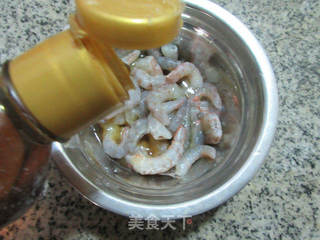 平菇虾仁豆腐羹的做法步骤：3