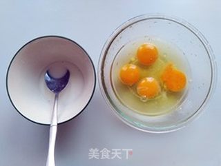 小熊薄饼机试用——蟹粉鸡蛋包的做法步骤:8