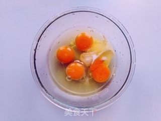 小熊薄饼机试用——蟹粉鸡蛋包的做法步骤:9