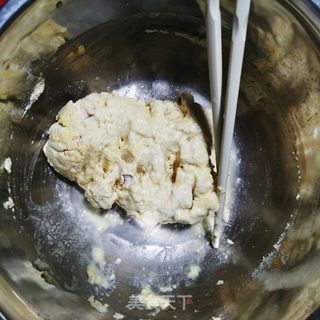 懒人早餐杂粮鸡蛋葡萄干饼的做法步骤:3