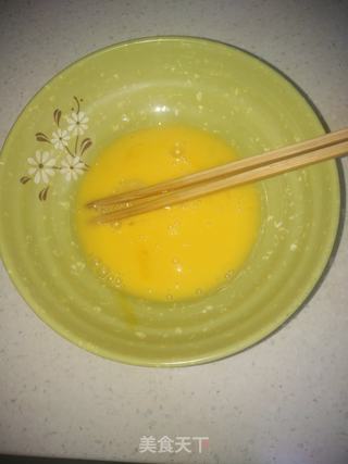 鸡蛋葱花饼的做法步骤：1