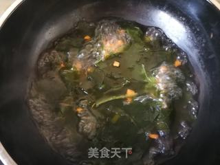 胡萝卜海带芽豆腐汤的做法步骤：5