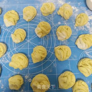 南瓜花卷的做法步骤:9
