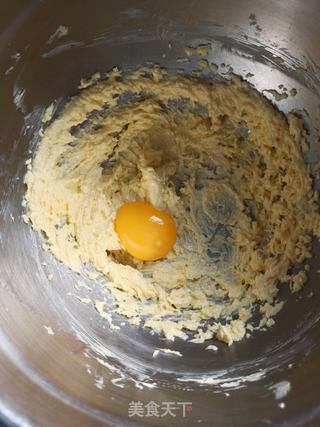 椰蓉小酥球的做法步骤:5