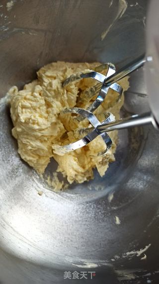 椰蓉小酥球的做法步骤:8