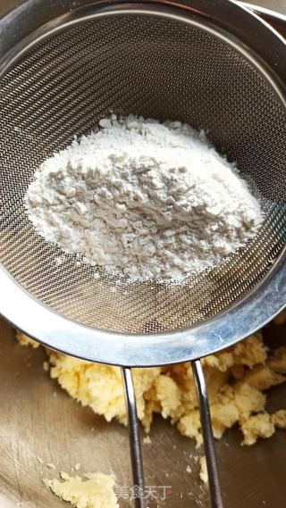 椰蓉小酥球的做法步骤:11
